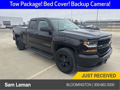Used 2017 Chevrolet Silverado 1500 Custom w/ Custom Convenience Package image 1