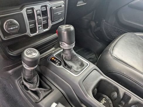 Used 2021 Jeep Wrangler Unlimited Sahara AWD/4WD image 22