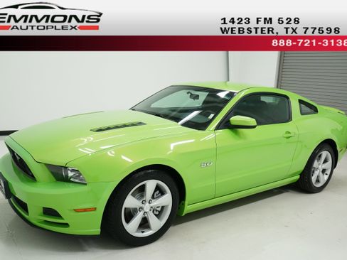 Used 2014 Ford Mustang GT image 1