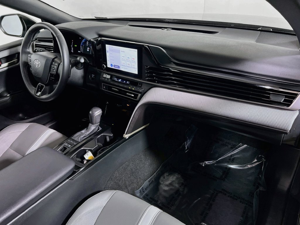 Certified 2025 Toyota Camry SE FWD image 25