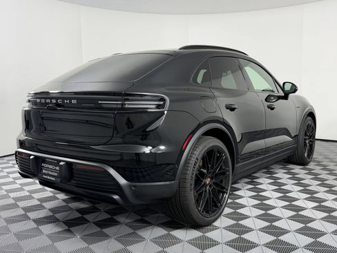 Certified 2026 Porsche Macan Electric RWD image 9