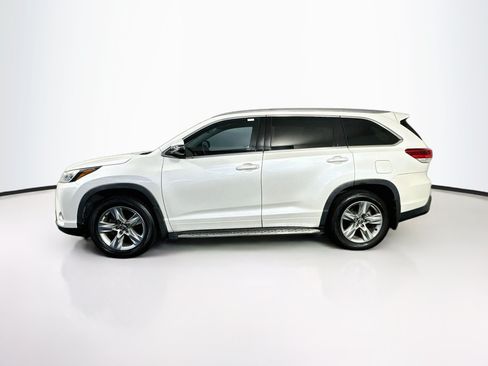Used 2019 Toyota Highlander Limited FWD image 4