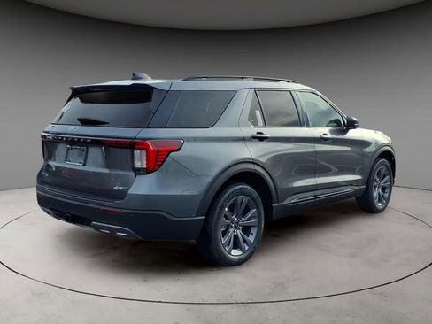 New 2026 Ford Explorer Active image 8