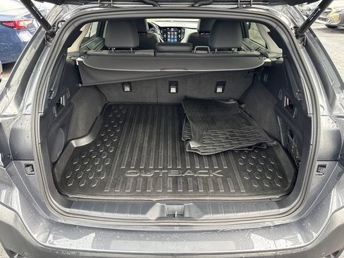 Used 2024 Subaru Outback Onyx Edition AWD/4WD image 25