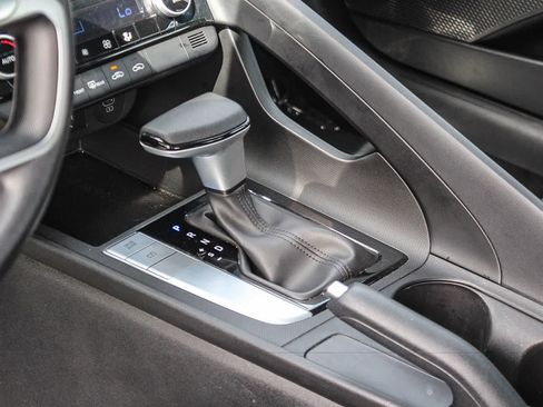 Certified 2024 Hyundai Elantra SEL FWD image 24