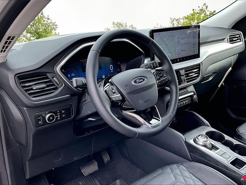 New 2024 Ford Escape SE w/ PHEV Premium Package image 6