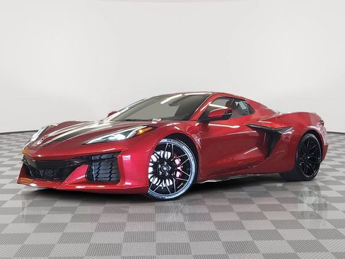 Used 2024 Chevrolet Corvette Z06 RWD image 2