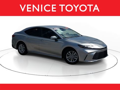 Certified 2025 Toyota Camry LE FWD image 1