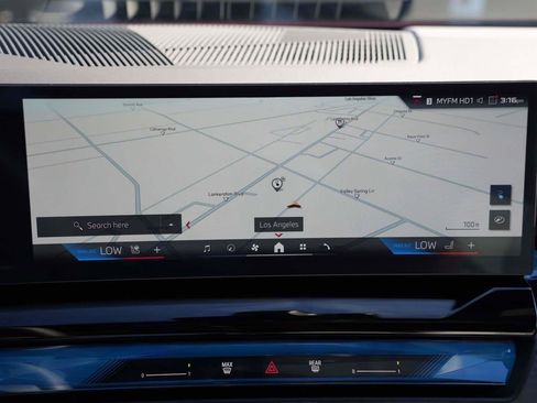 Used 2025 BMW i5 M60 w/ Dynamic Handling Package image 25