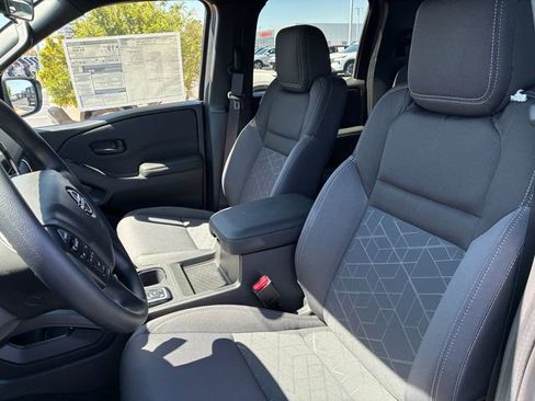 New 2026 Nissan Frontier SV w/ Tow Package AWD/4WD image 12