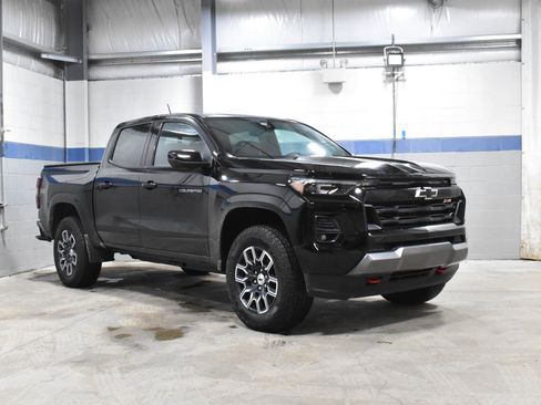 Used 2023 Chevrolet Colorado Z71 w/ Z71 Convenience Package 2 image 27