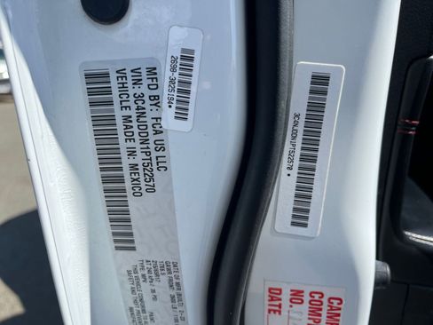 Used 2023 Jeep Compass Trailhawk image 28