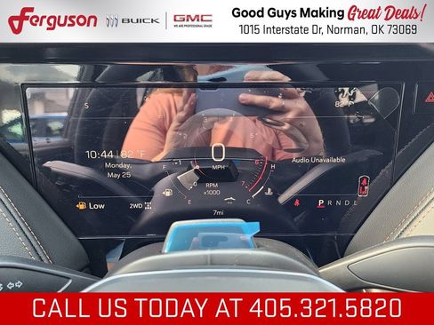 New 2026 GMC Yukon XL AT4 w/ AT4 Premium Plus Package AWD/4WD image 25