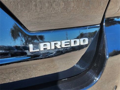 New 2025 Jeep Grand Cherokee Laredo w/ MOPAR Finishing Package image 8