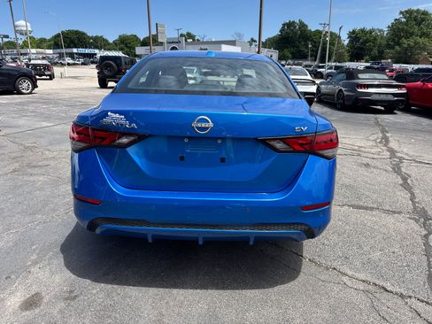 Used 2024 Nissan Sentra SV FWD image 4