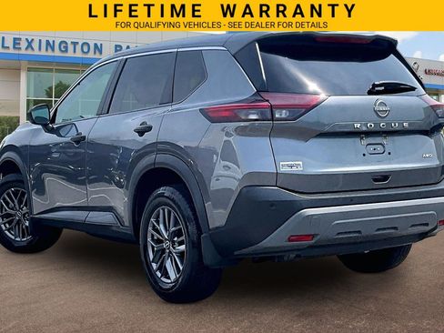 Used 2022 Nissan Rogue S AWD/4WD image 2