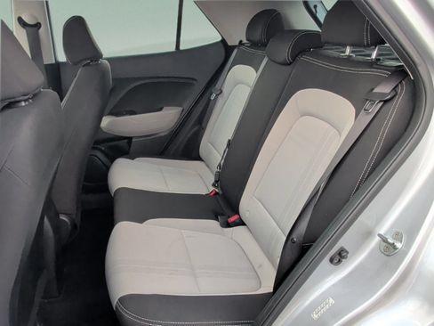 Used 2022 Hyundai Venue SEL FWD image 42