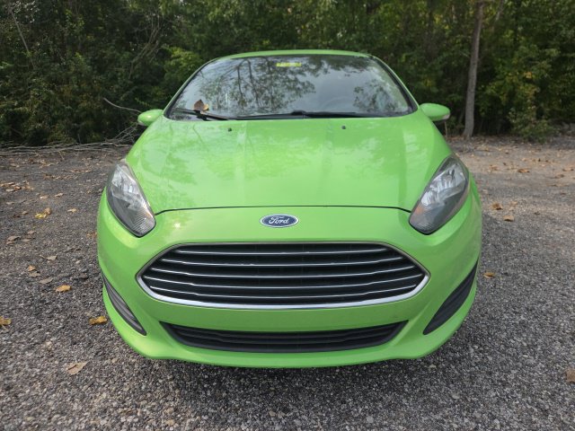 Used 2014 Ford Fiesta SE FWD image 3
