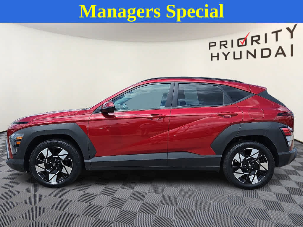 Used 2025 Hyundai Kona SEL FWD image 7