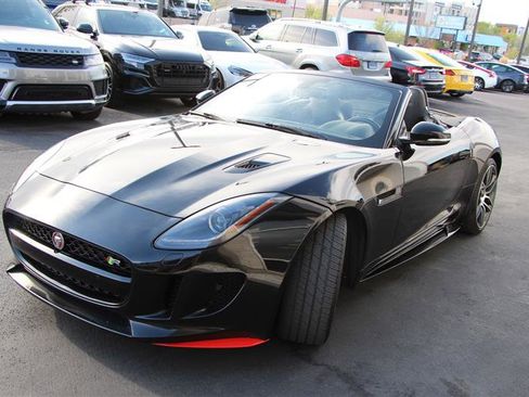 Used 2016 Jaguar F-TYPE R image 4