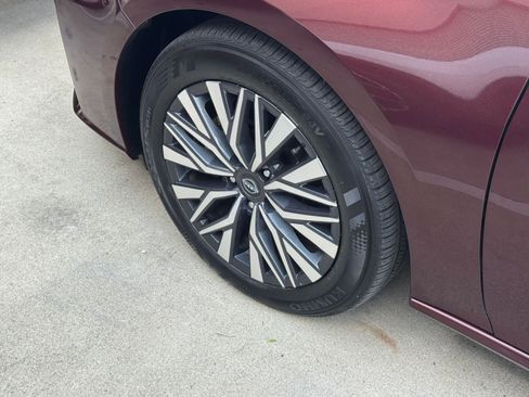 Used 2025 Nissan Altima 2.5 SV image 31