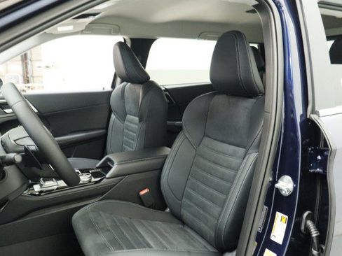 New 2026 Mitsubishi Outlander FWD image 7