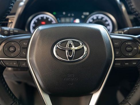 Used 2023 Toyota Camry XLE image 17