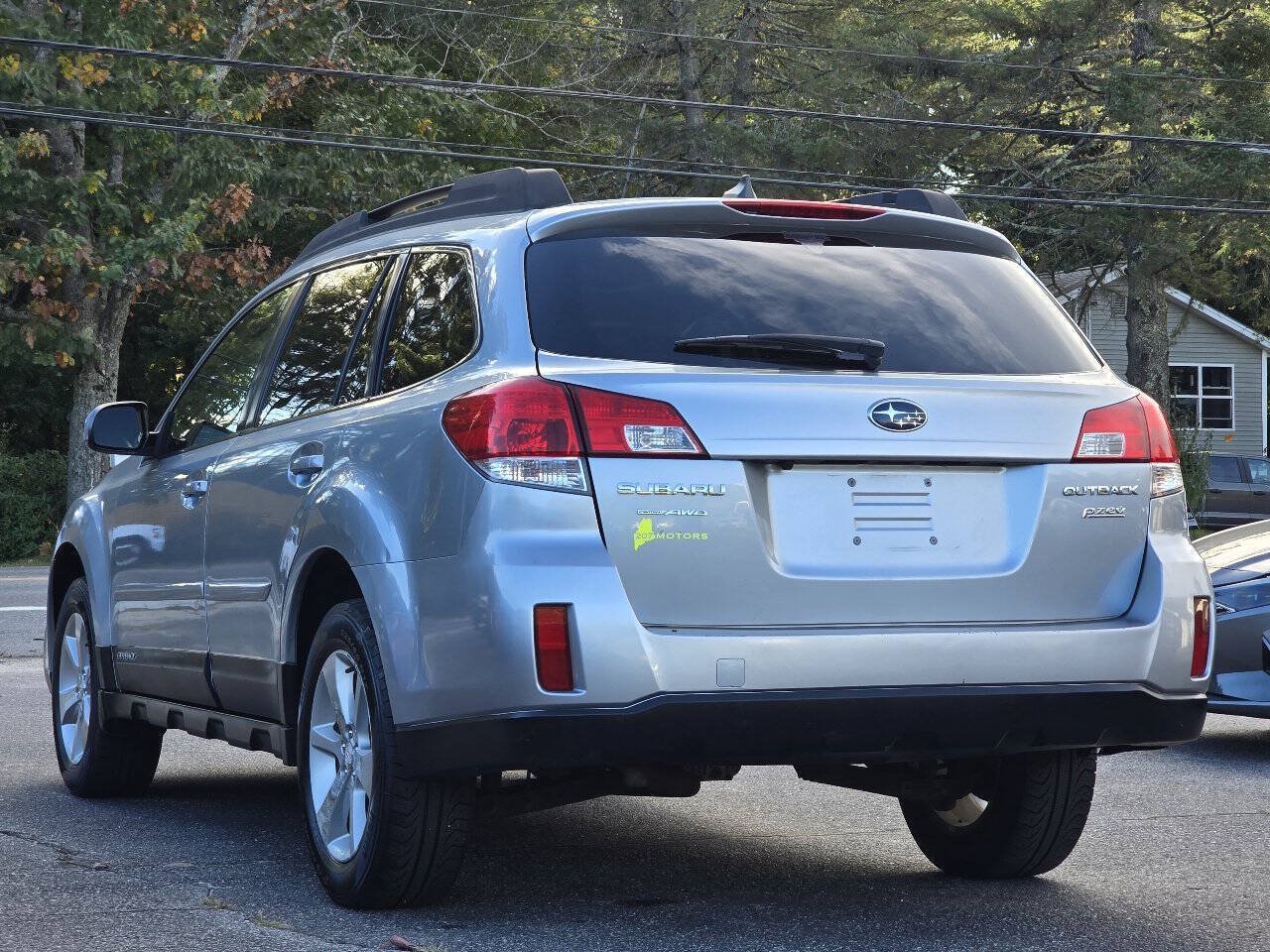 Used 2014 Subaru Outback 2.5i Limited w/ Moonroof Package AWD/4WD image 6