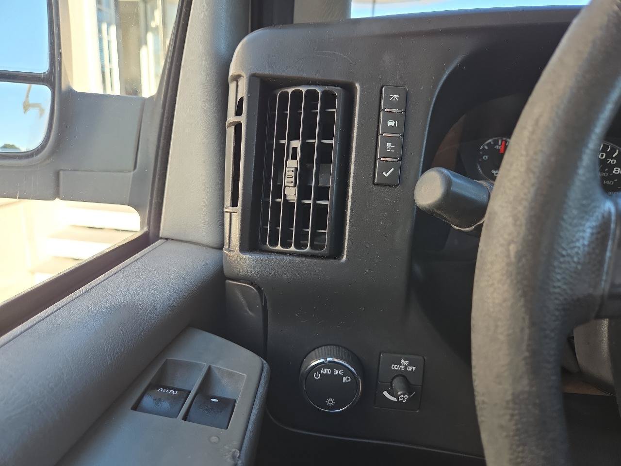 Used 2014 GMC Savana 1500 RWD image 12
