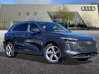 Used 2025 Audi Q5 Prestige video 1