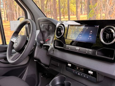 New 2026 Mercedes-Benz Sprinter 2500 image 16