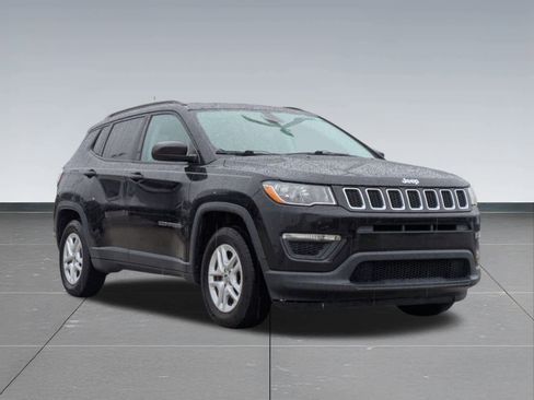 Used 2018 Jeep Compass Sport w/ Tech Group image 8