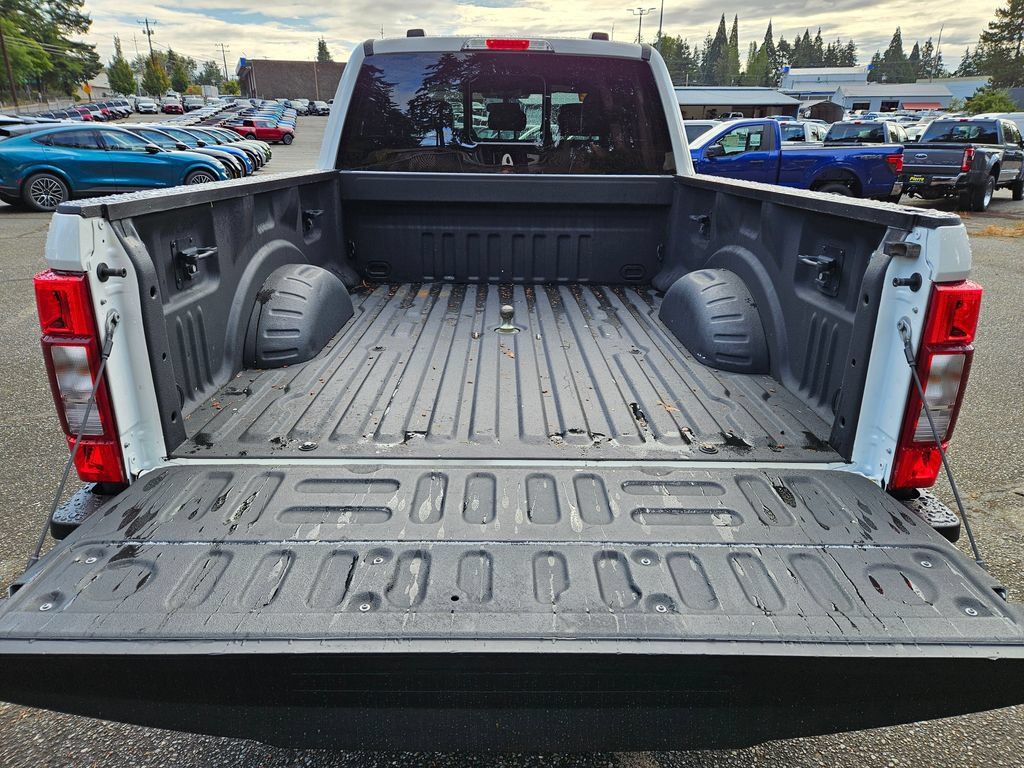Used 2022 Ford F250 Lariat w/ Lariat Value Package AWD/4WD image 15