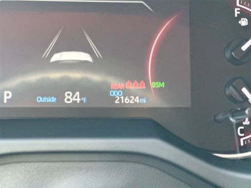 Used 2023 Toyota RAV4 XLE image 12