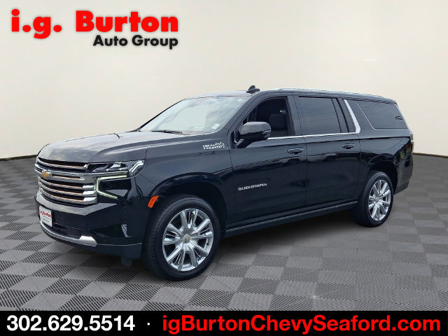 Used 2024 Chevrolet Suburban High Country AWD/4WD image 3