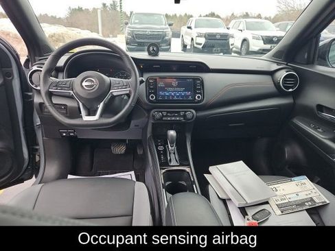 Certified 2023 Nissan Kicks SR w/ SR Premium Package image 30