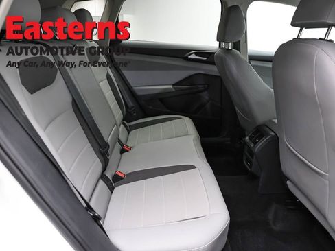 Used 2022 Volkswagen Taos SE AWD/4WD image 22