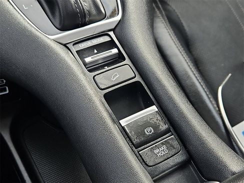 Certified 2023 Honda HR-V EX-L image 29