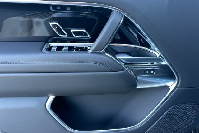 New 2026 Land Rover Range Rover SE AWD/4WD image 10