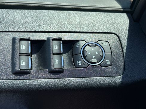 Used 2019 Ford F150 Lariat AWD/4WD image 13