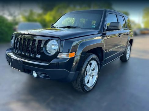 Used 2015 Jeep Patriot Sport w/ Power Value Group AWD/4WD image 1