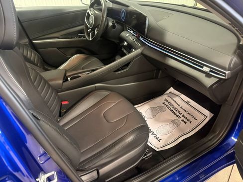 Used 2023 Hyundai Elantra Limited w/ Cargo Package FWD image 31