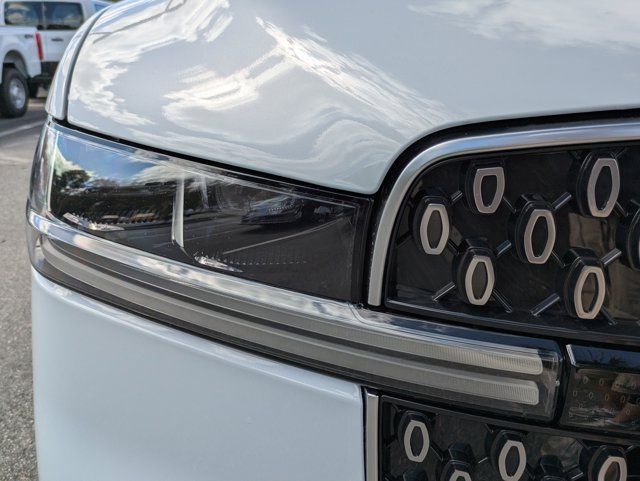 New 2026 Lincoln Navigator L Premier AWD/4WD image 10
