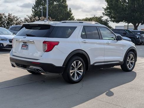 Used 2020 Ford Explorer Platinum w/ Premium Technology Package AWD/4WD image 6