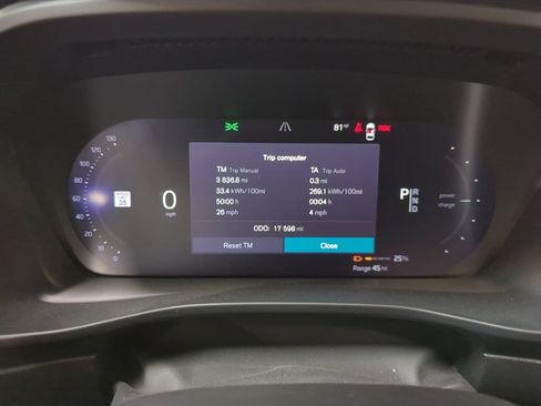 Used 2023 Volvo XC40 Recharge Plus AWD/4WD image 12