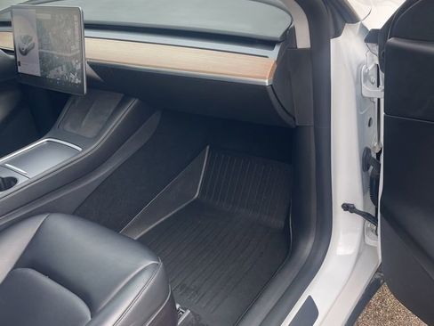 Used 2021 Tesla Model Y Long Range image 20