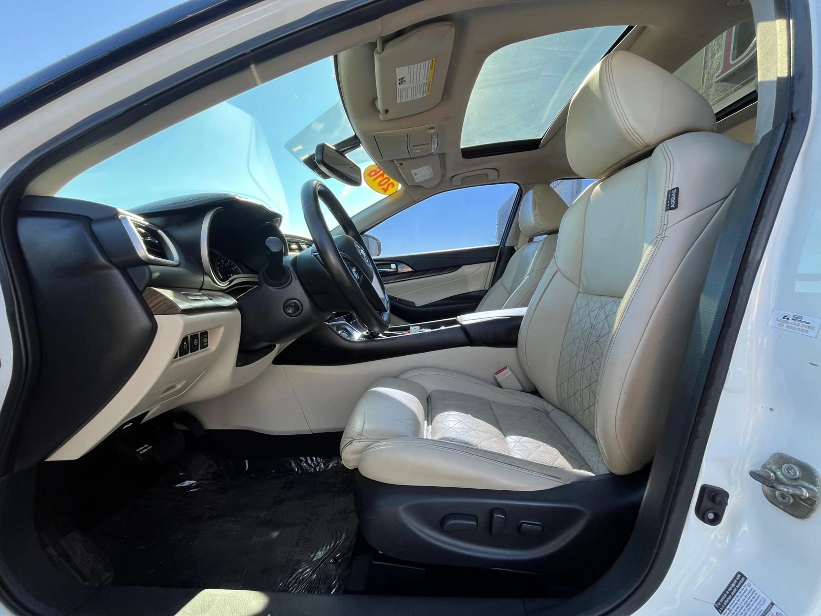 Used 2016 Nissan Maxima Platinum FWD image 24