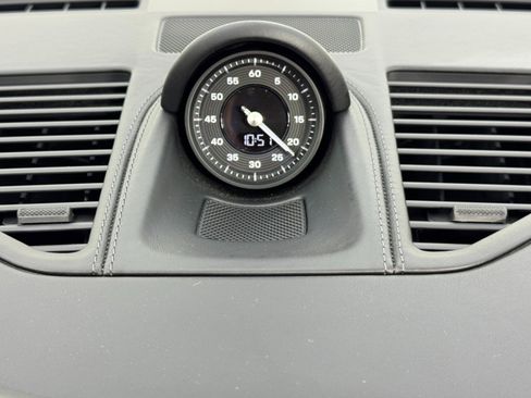 Used 2025 Porsche 911 Carrera image 24