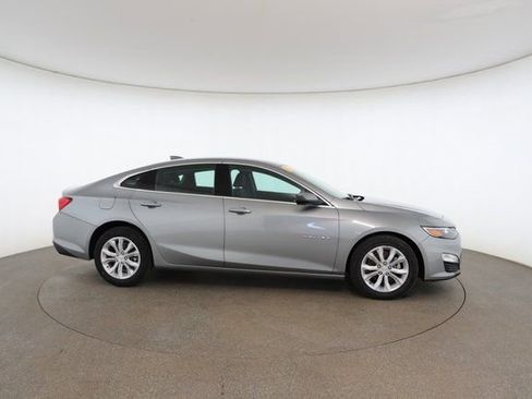 Used 2024 Chevrolet Malibu LT image 23