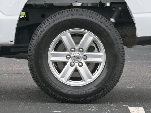 Used 2023 Ford F150 XLT AWD/4WD image 32